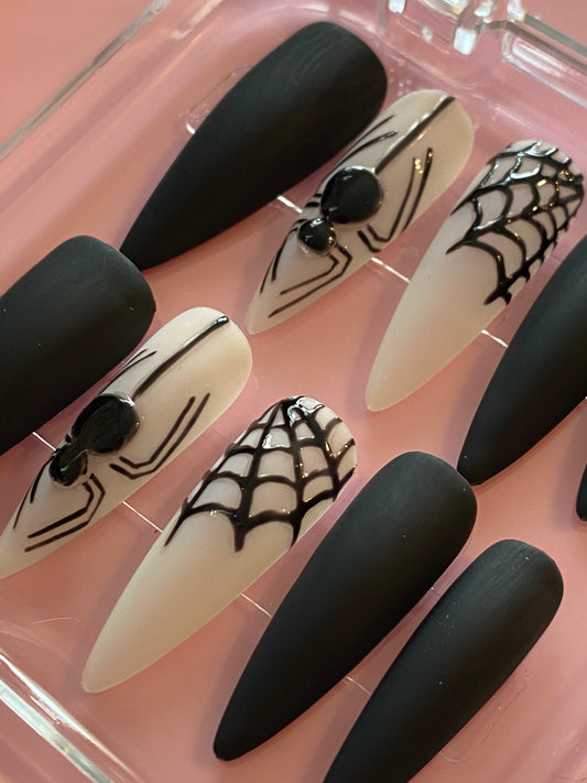 Medium - long stiletto