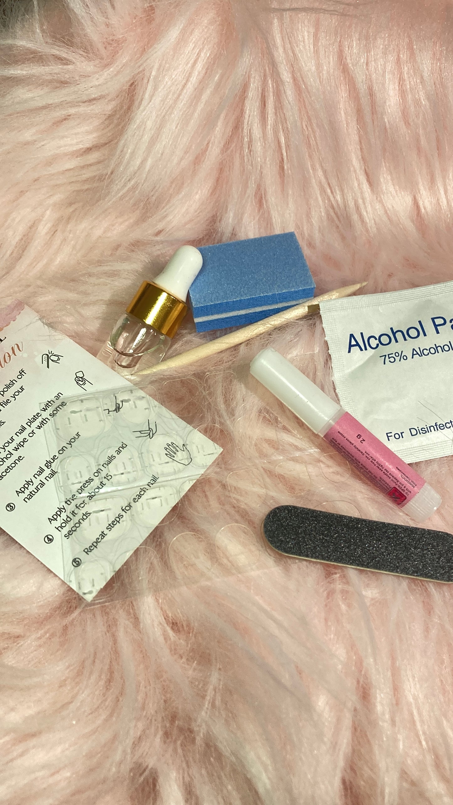 Presson nail kit for application 