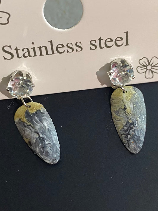 Black/Gold Marble, Pierced